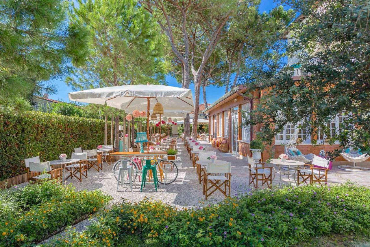 Hotel La Pineta Al Mare Forte dei Marmi Ngoại thất bức ảnh