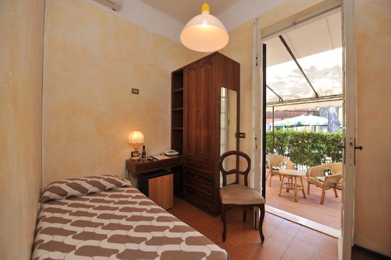 Hotel La Pineta Al Mare Forte dei Marmi Ngoại thất bức ảnh